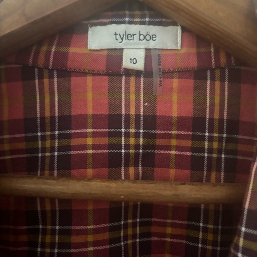 Tyler Boe Button down - Picture 4 of 4